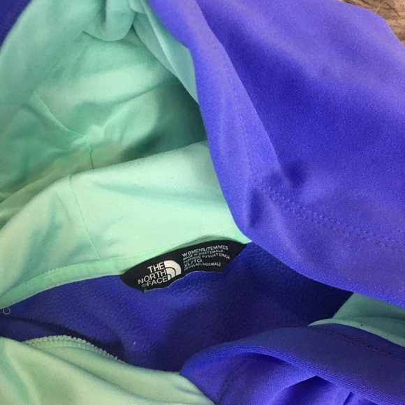 The North Face Hoodie - Picture 3 of 4